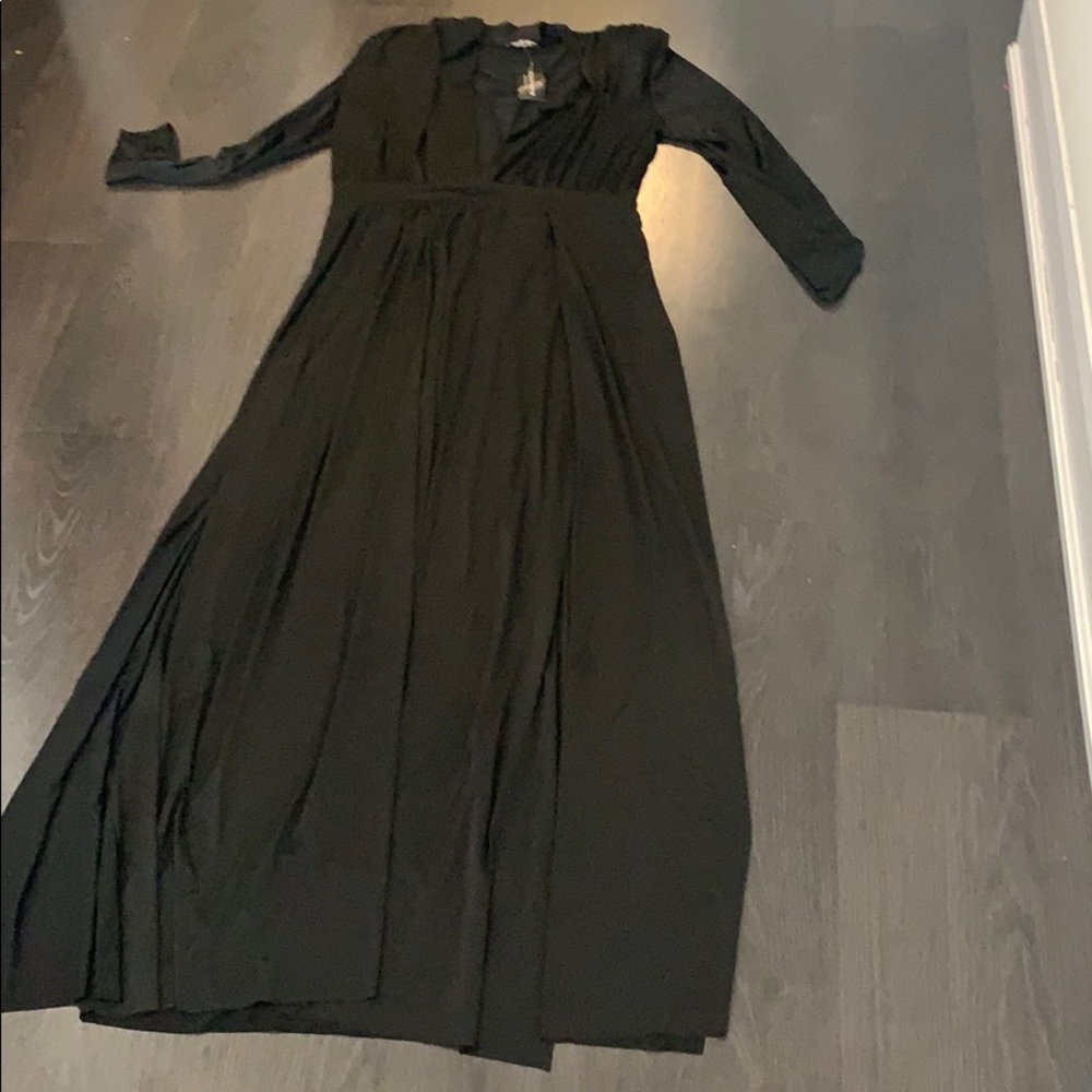 Beautiful black dress never worn